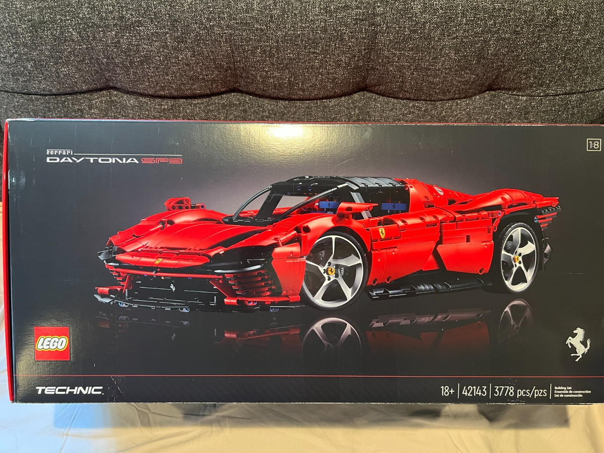 LEGO Technic 42143 Ferrari Daytona SP3 (3,778 pcs)