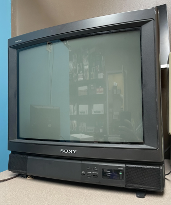 Sony Trinitron KV-20TS30 CRT TV